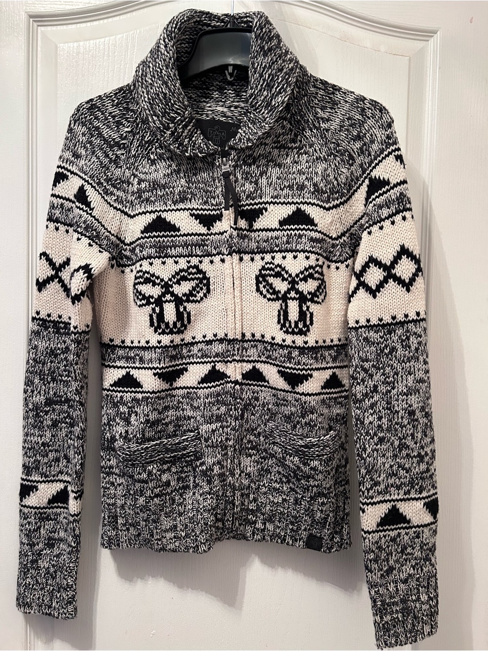 Aritzia TNA Sea to Sky Lambswool Sweater Cowichan Zip Cardigan Women Size Medium